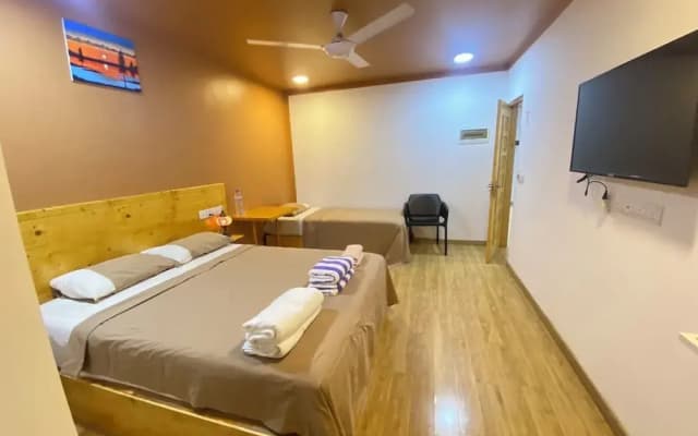 Ever Blue Guest House - photo 3