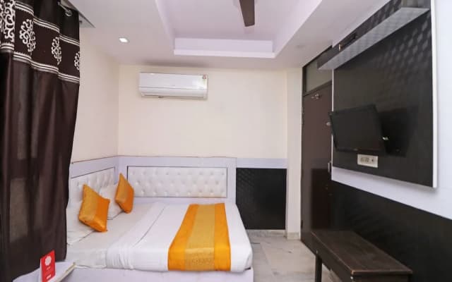 OYO 12739 Mahesh Inn - photo 4