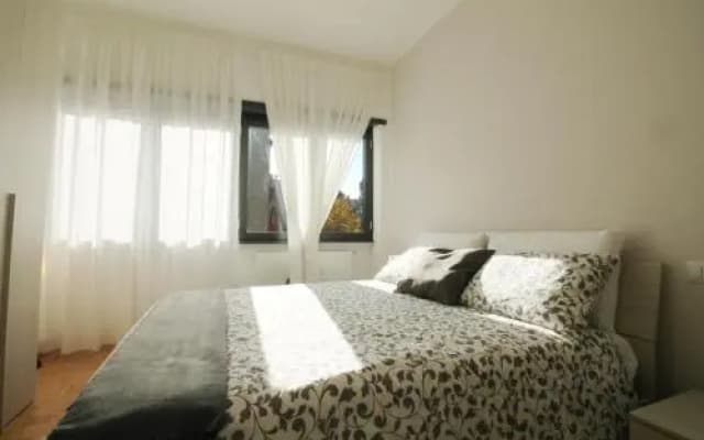 Eur Bright Spacious terraced Apartment - photo 2