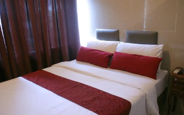 Aura Hotel - photo 4