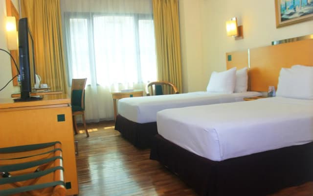 Mega Anggrek Hotel & Convention - photo 5
