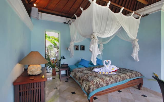 The Mahogany Villa - photo 4