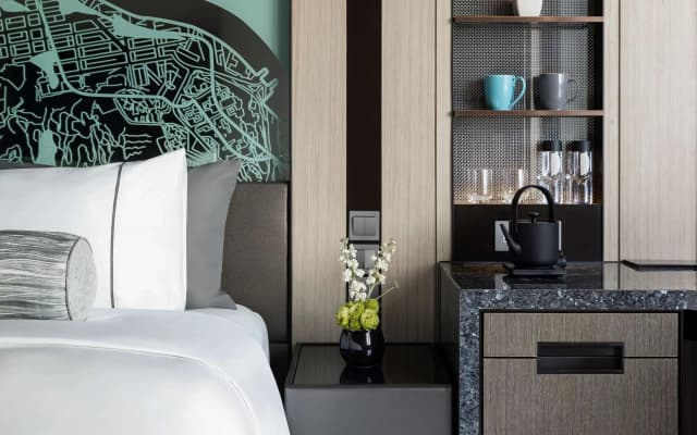 Hyatt Centric Victoria Harbour - photo 2