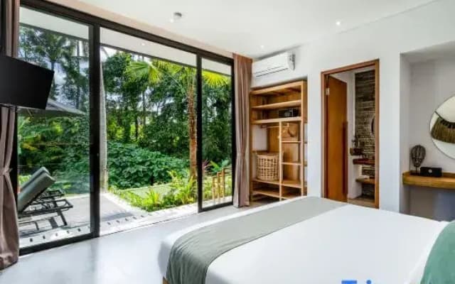 Villa Solis by BaliSuperHost - photo 2