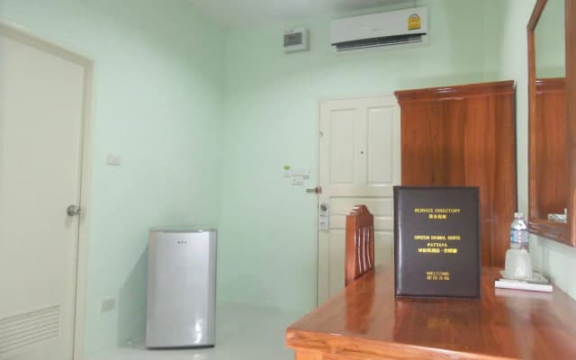 Green Signal Suite - photo 4