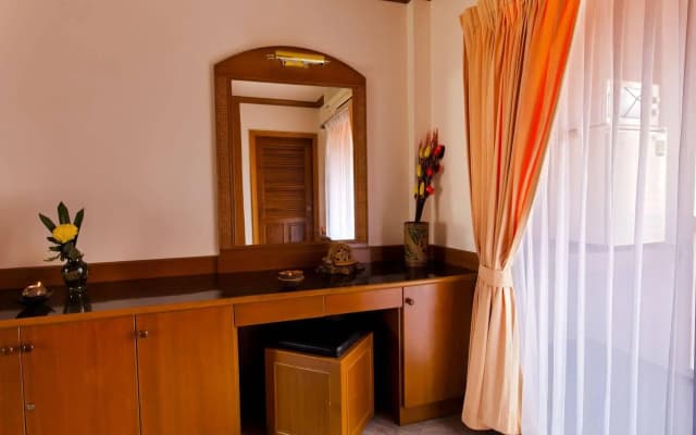 Royal Prince Residence - photo 3