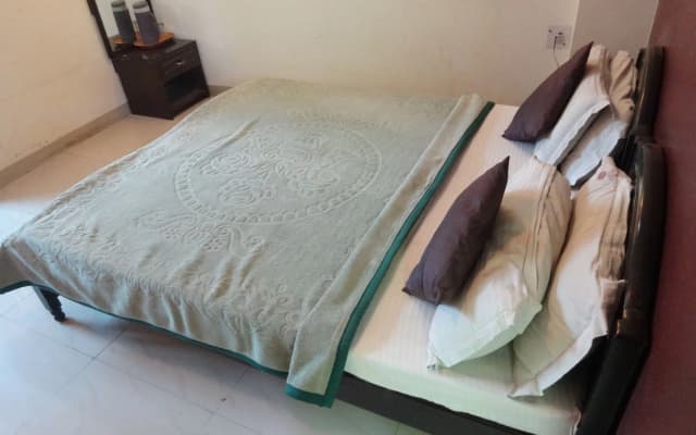 Check In Room RK Ashram - photo 3