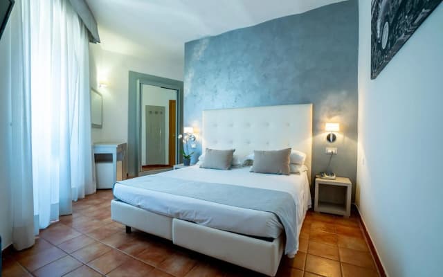 Hotel Gabriella - photo 4