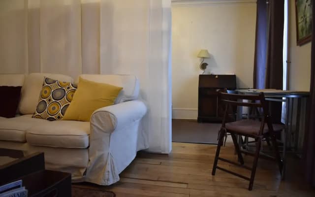 1 Bedroom Apartment In 16Th Arrondissement - photo 4