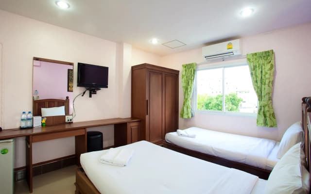 Baan Sutra Guesthouse - photo 3