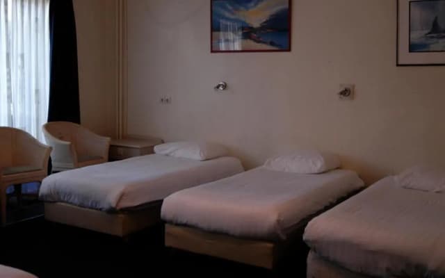 Hotel 83 - photo 2