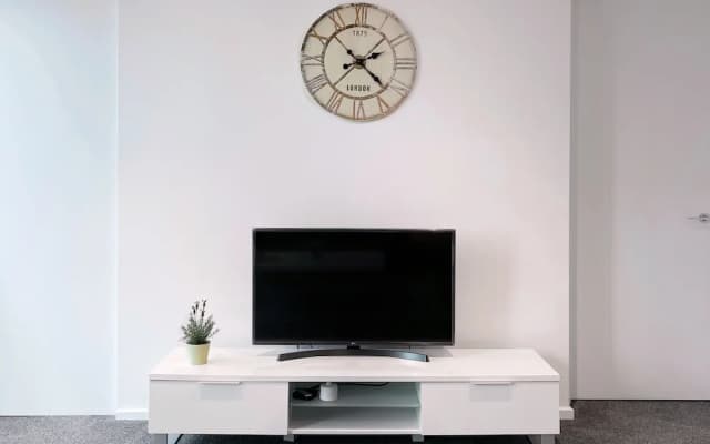 Melbourne One 2B2B1C Apt by GoodLive - photo 2