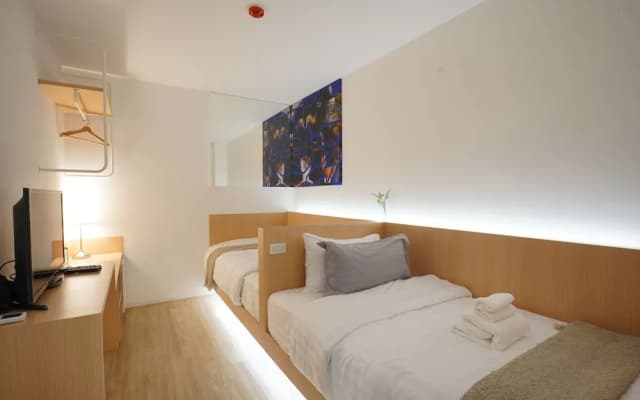 E11 Hotel - BTS Punnawithi - photo 2