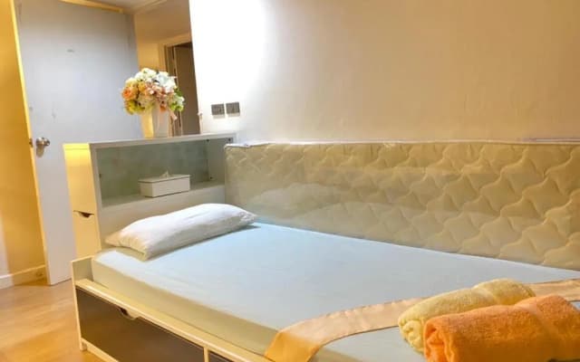 cozy apartment central bangkok 25th floor beautifull balcony - photo 3