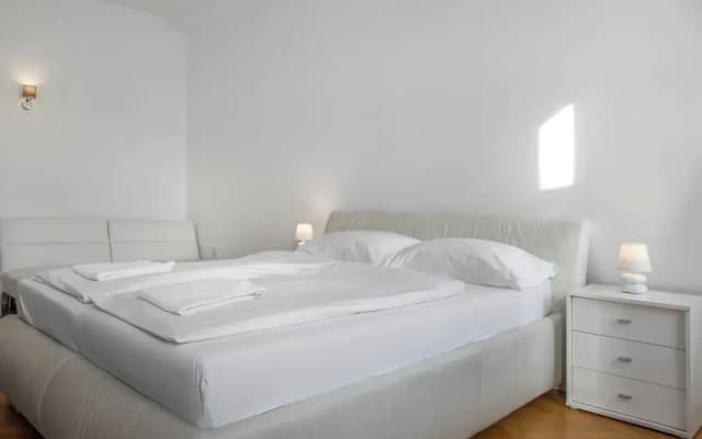 Spacious 7BR Apartment Hauptbahnhof - photo 2