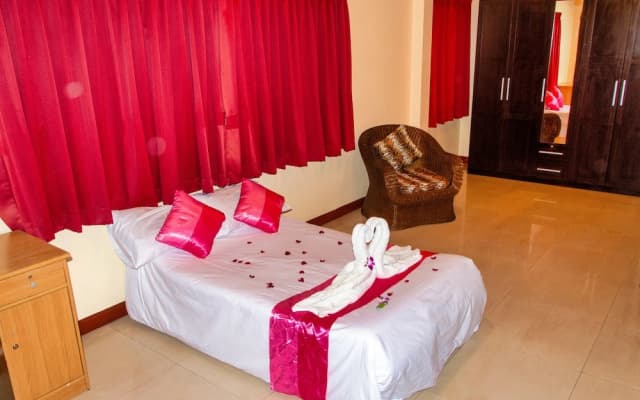 Diva Patong Hotel - photo 4