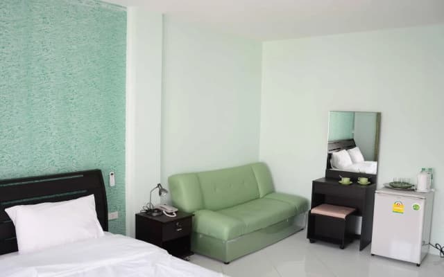 Emerald Hotel - photo 5