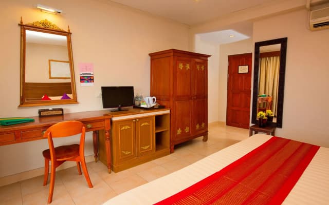 Buri Beach Resort - photo 5