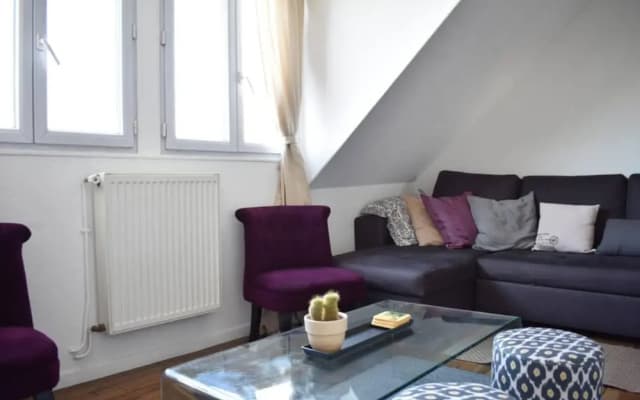 1 Bedroom Apartment With Amazing Views in Paris - photo 4