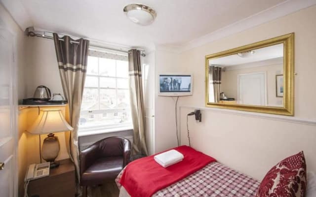 Classic Hotel - photo 2