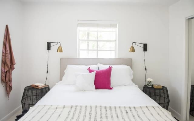 Vibrant 2BR in Miami River Inn by Sonder - photo 2