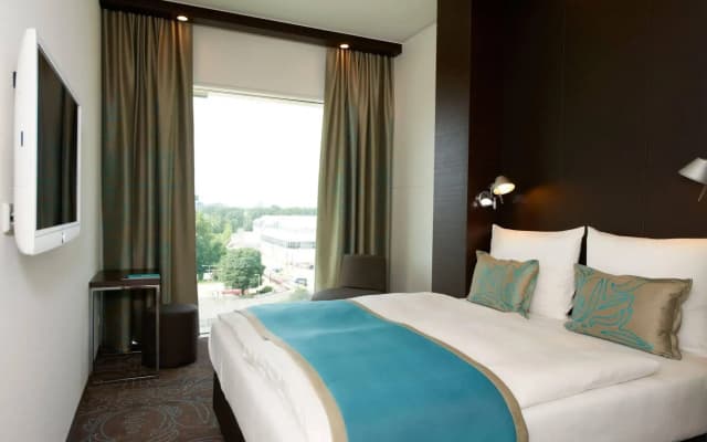Motel One Amsterdam - photo 2