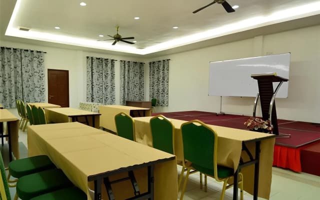 Dream World Resort - photo 5