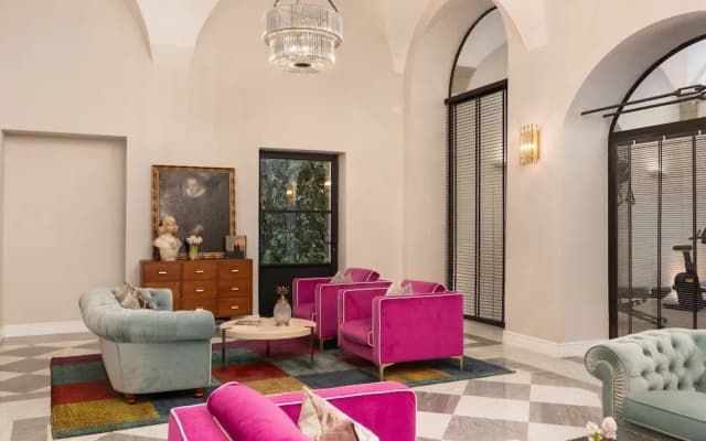 Bargello Penthouse By Geco Vacation Rentals - photo 2