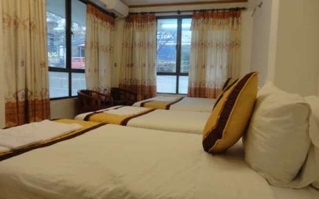 Hanoi Sky View Hotel - photo 2