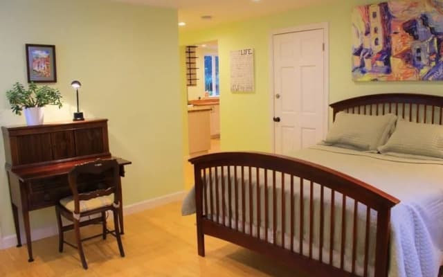 Cow Hollow Studio Holiday - photo 2