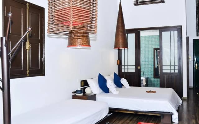 Cinnamon Cathedral Hotel - photo 5