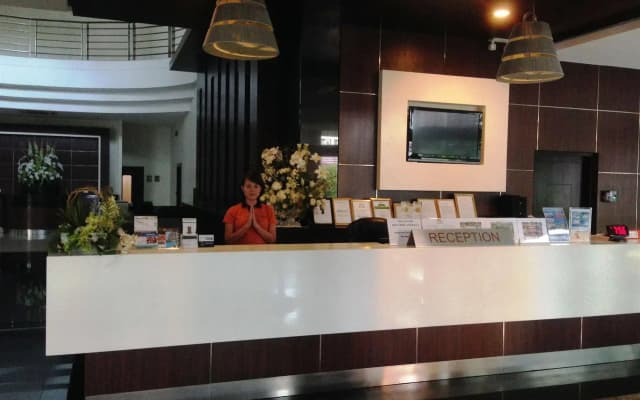 August Suites - photo 2