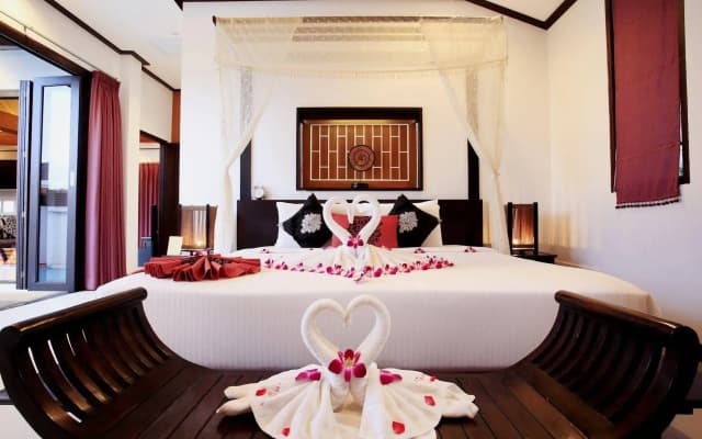 The Iris Pool Villa - photo 3