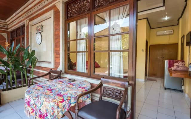 RedDoorz near Duyung Beach Sanur - photo 4