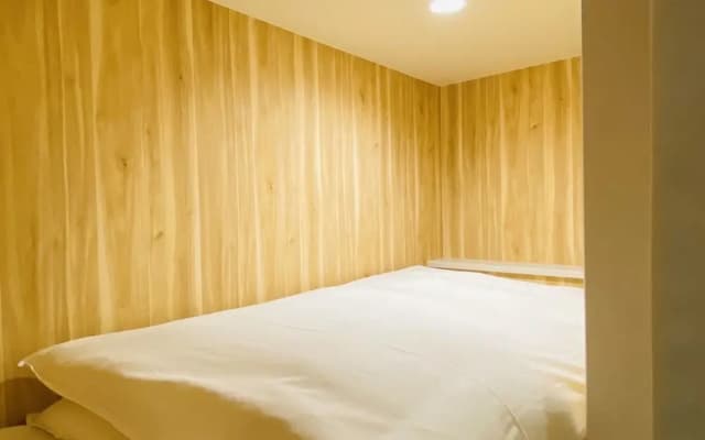 bnb+ Osaka Shinsaibashi - Hostel - photo 4