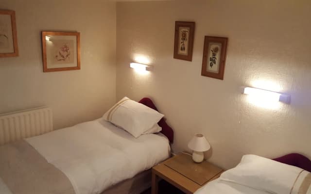 Sakura Edinburgh Guest House - photo 5