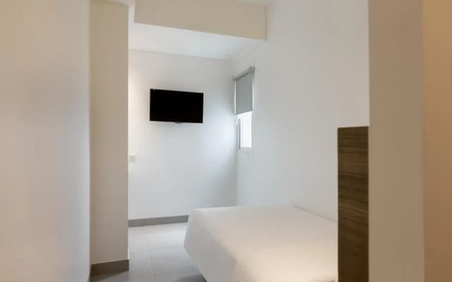 Amaris Hotel Slipi - photo 4