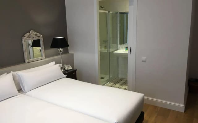 Meson Castilla Atiram Hotel  - photo 5