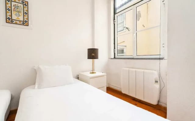 Charming 2 Bedroom Apartment Next to Praça da Figueira - photo 5