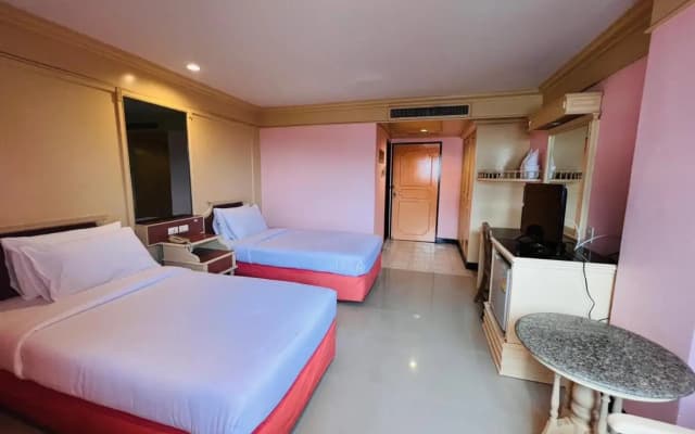 A.A. Pattaya Hotel - photo 4