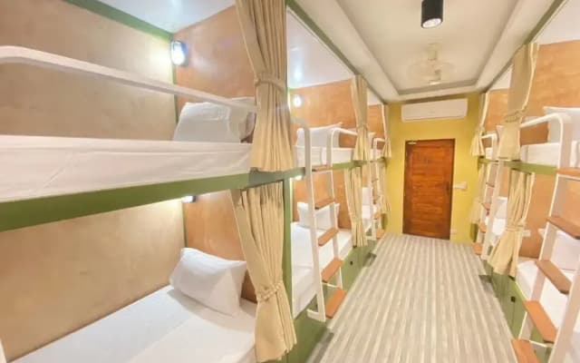 The Sierra Hostel Phuket - photo 4