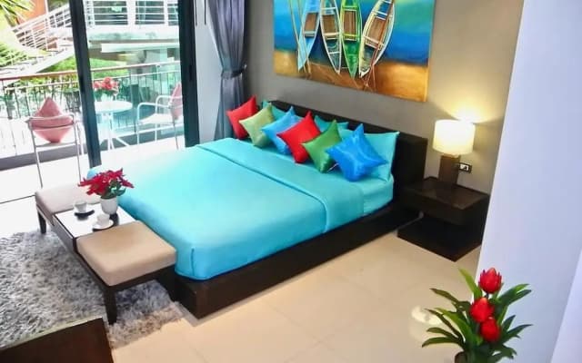 Emerald Terrace - Pool View Studio - photo 4