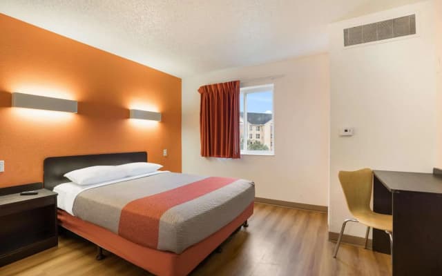 Motel 6 Orlando, FL - International Dr - photo 3