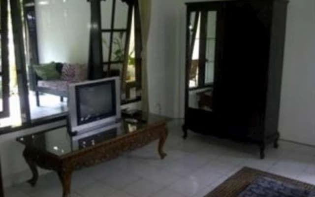 Puri Sari Cottage - photo 3