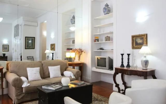 Charming Apartment Central Lisbon - photo 4