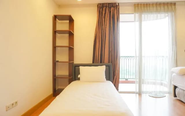 Spacious And Homey 2Br At Nuasa Hijau Pondok Indah Apartment - photo 3