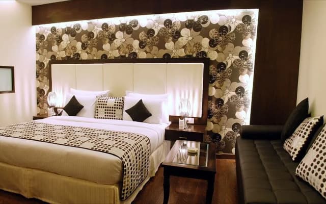 LIV INN Patel Nagar - photo 3