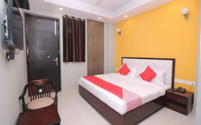 OYO Flagship 24120 Chugh House - photo 5