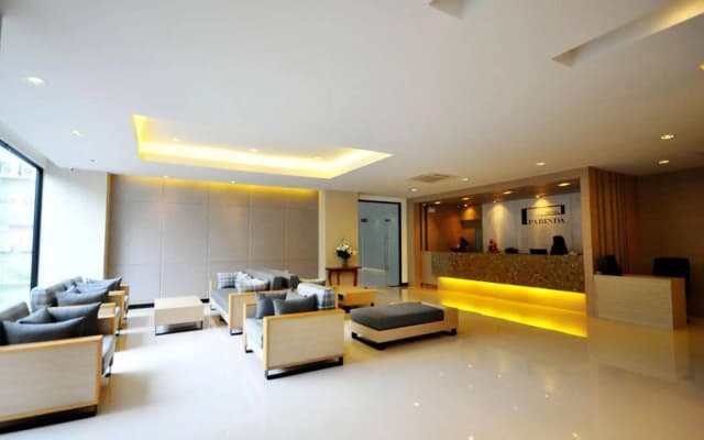 Parinda Hotel - photo 2