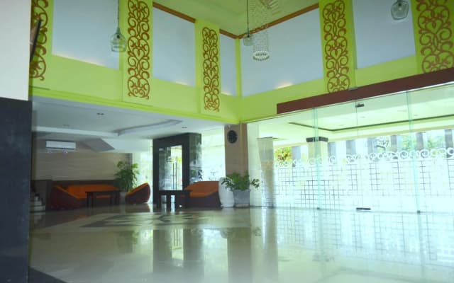 Nirmala Hotel and Convention Centre - photo 2